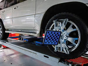 Сход-развал Infiniti JX: фото работ автосервиса ДжапСервис в Москве №2 Сход-развал Infiniti JX: фото работ автосервиса ДжапСервис в Москве №2