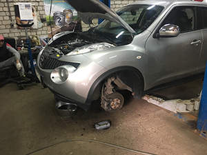 Ремонт ходовой части (подвески) Nissan Juke: фото работ автосервиса ДжапСервис в Москве №2 Ремонт ходовой части (подвески) Nissan Juke: фото работ автосервиса ДжапСервис в Москве №2
